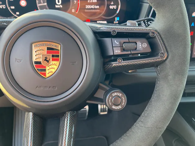 PORSCHE Cayenne GTS