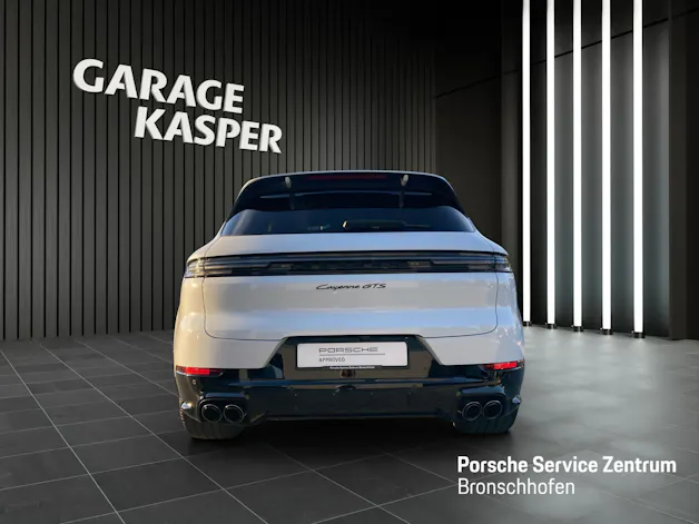 PORSCHE Cayenne GTS
