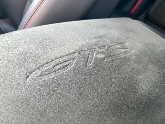 PORSCHE Cayenne GTS