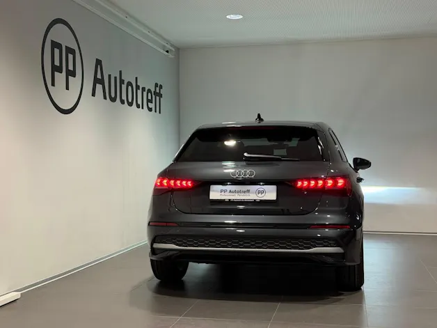 AUDI A3 Sportback TFSI 85 kW Ambition S-tronic