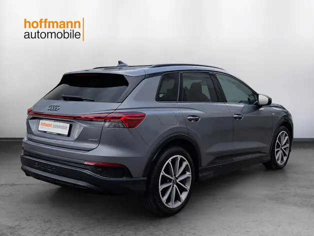 AUDI Q4 e-tron 45 quattro