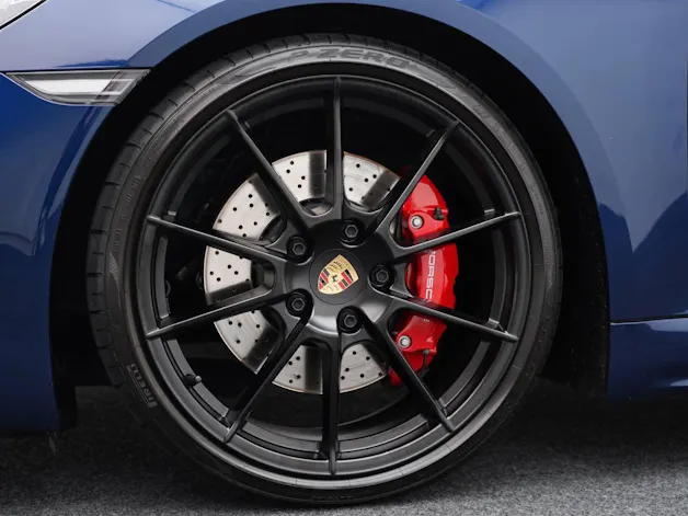 PORSCHE 718 Cayman GTS 4.0