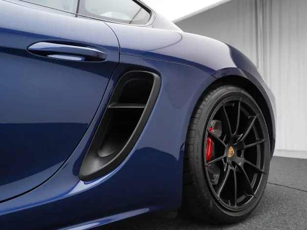 PORSCHE 718 Cayman GTS 4.0