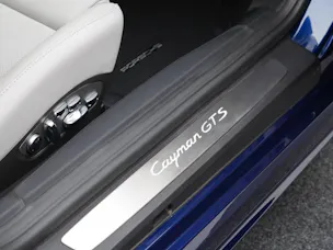 PORSCHE 718 Cayman GTS 4.0