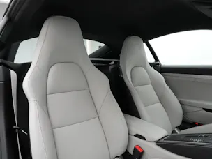 PORSCHE 718 Cayman GTS 4.0