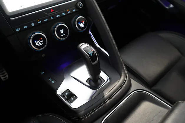 Jaguar E-Pace 2.0 T 250 R-Dynamic SE AWD