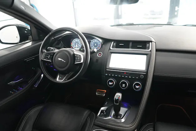Jaguar E-Pace 2.0 T 250 R-Dynamic SE AWD