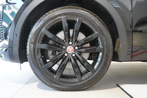 Jaguar E-Pace 2.0 T 250 R-Dynamic SE AWD
