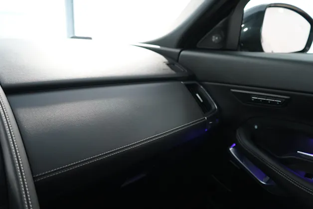 Jaguar E-Pace 2.0 T 250 R-Dynamic SE AWD