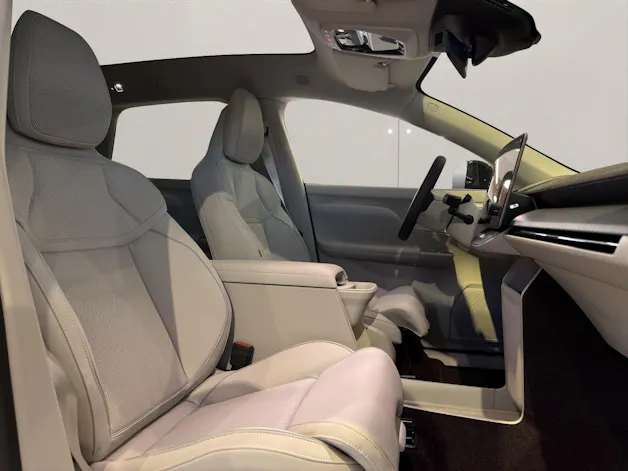 VOLVO EX60 P10 Ultra AWD