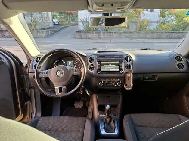 VW Tiguan 2.0 TDI BMT Sport & St. DSG