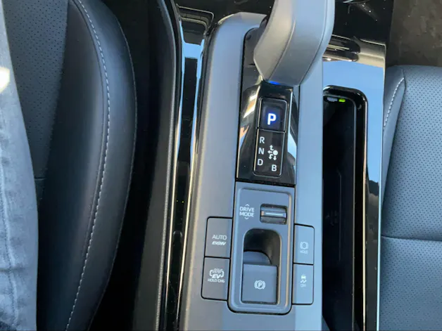 Toyota Prius 2.0 Plug-In-Hybrid Premium