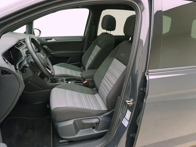 VW Touran 1.5 TSI DSG R-Line Black Style