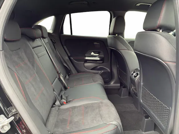 MERCEDES-BENZ GLA 250 e EQ Star AMG Line