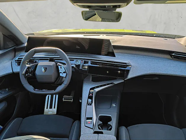 PEUGEOT 5008 e-GT Exclusive AWD
