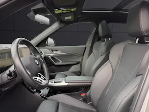 BMW X1 U11 23i xDrive paddles