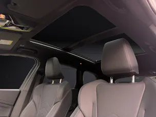 BMW X1 U11 23i xDrive paddles