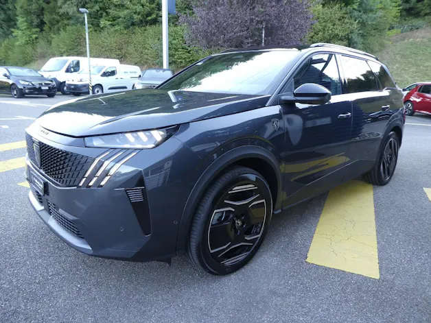 PEUGEOT 5008 1.6 PHEV 225 GT Exclusive