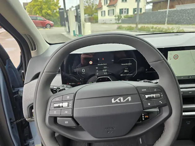 Kia EV3 81 kWh Earth+