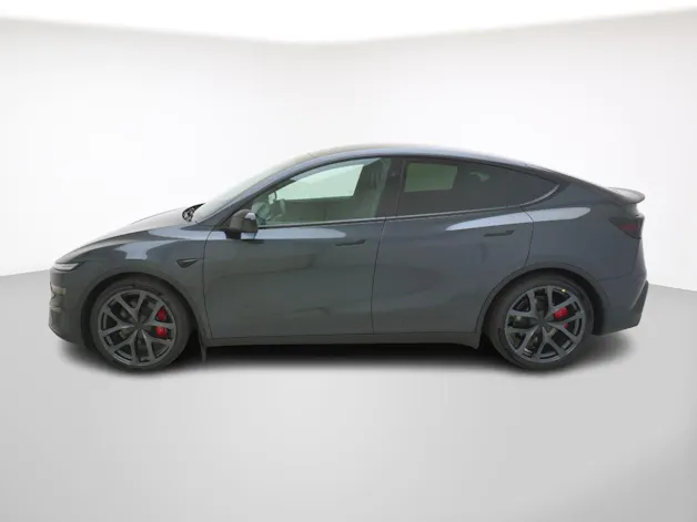 Tesla Model Y Performance AWD