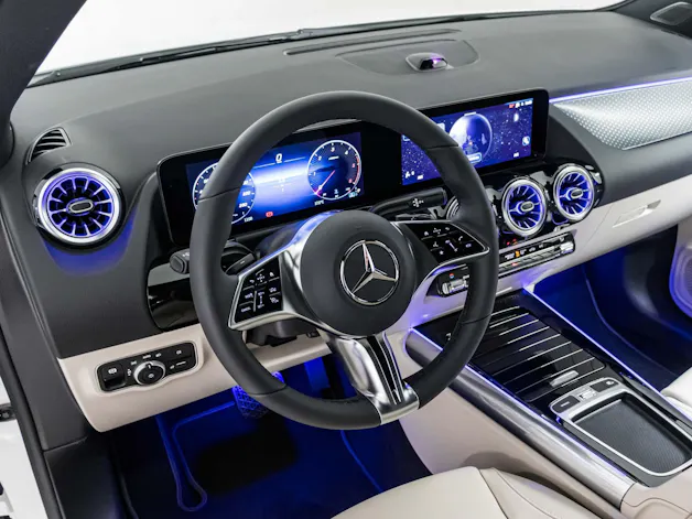MERCEDES-BENZ GLA 220 d 4MATIC Swiss Star