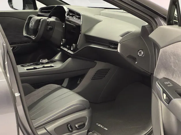 Lexus RZ 550e F Sport AWD