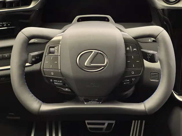 Lexus RZ 550e F Sport AWD