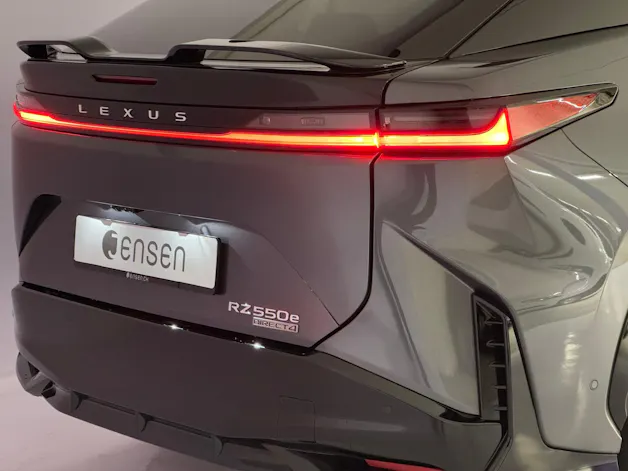 Lexus RZ 550e F Sport AWD