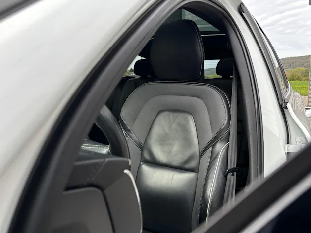 VOLVO V60 2.0 T6 R-Design AWD