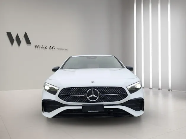 MERCEDES-BENZ A 200 Night Star AMG Line