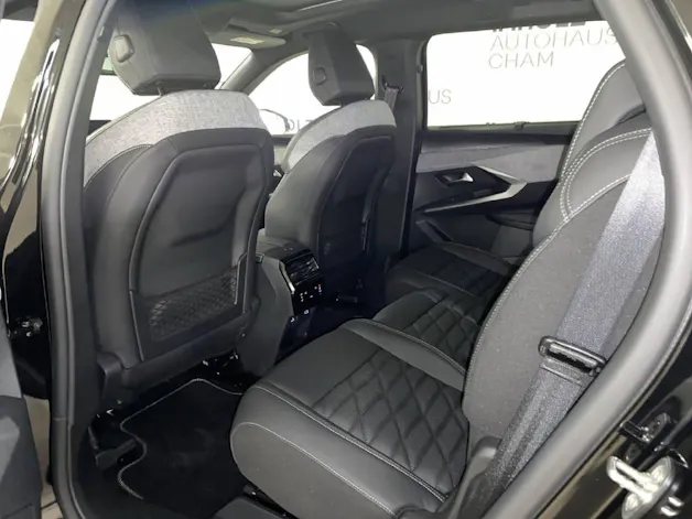 PEUGEOT 5008 e-GT Exclusive AWD