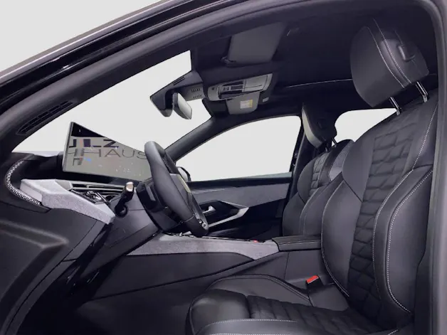 PEUGEOT 5008 e-GT Exclusive AWD