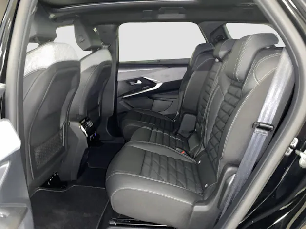 PEUGEOT 5008 e-GT Exclusive AWD