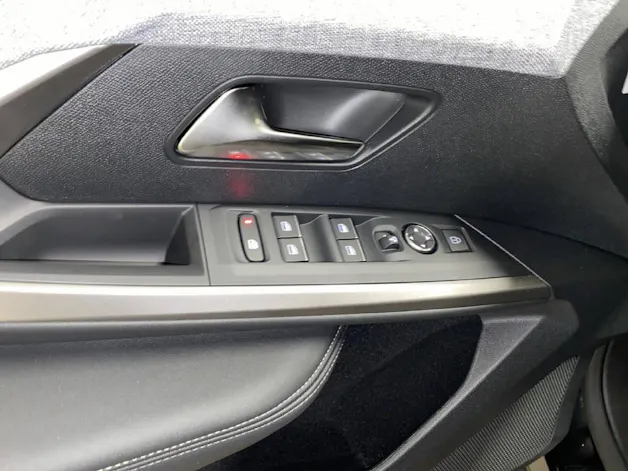 PEUGEOT 5008 e-GT Exclusive AWD