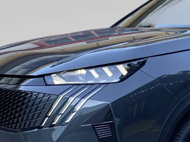 PEUGEOT 5008 Plug-in Hybrid 225 PS e-DCS7 GT Exclusive
