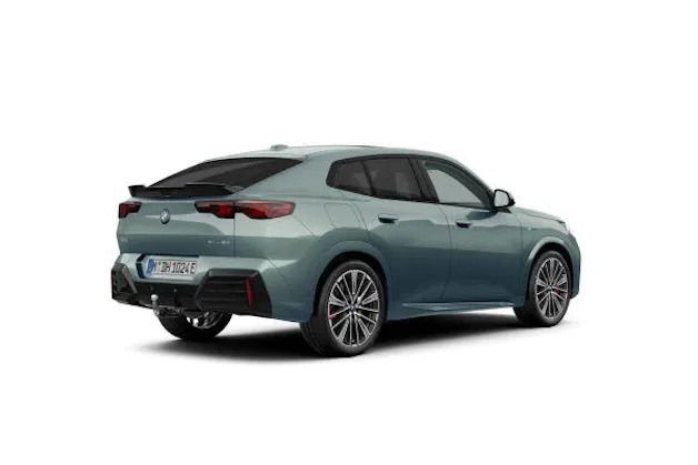 BMW iX2 30 M Sport Pro xDrive U10 (CH) AHK ** 100 % électrique ** 📍