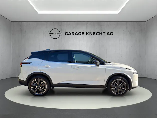 NISSAN Qashqai 1.3 DIG-T 158 Tekna