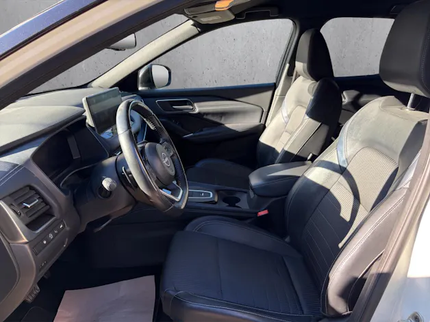 NISSAN Qashqai 1.3 DIG-T 158 Tekna