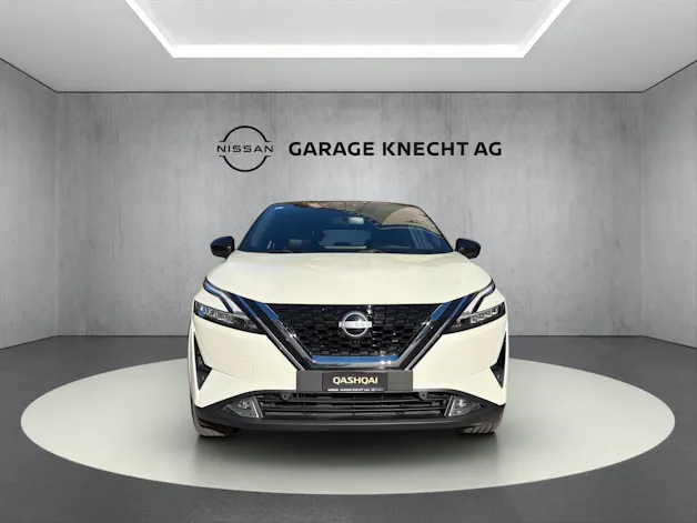 NISSAN Qashqai 1.3 DIG-T 158 Tekna