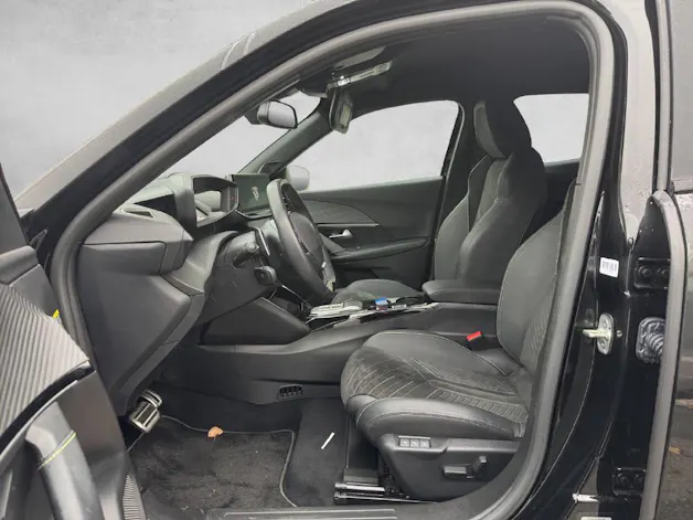 PEUGEOT 2008 1.2 Hybrid 145 GT