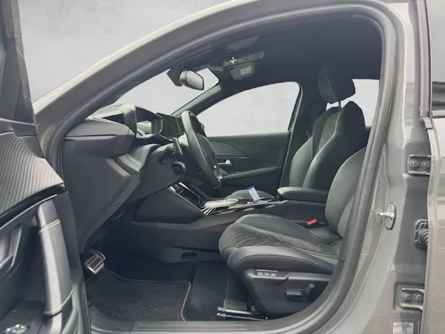 PEUGEOT 208 1.2 Hybrid 145 GT