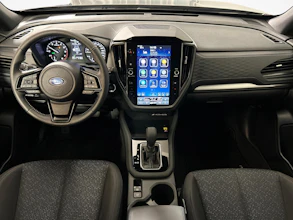 https://vehicle.imgix.net/4538984/c3021482-9988-4845-9857-42ca3ebb87a3.jpg