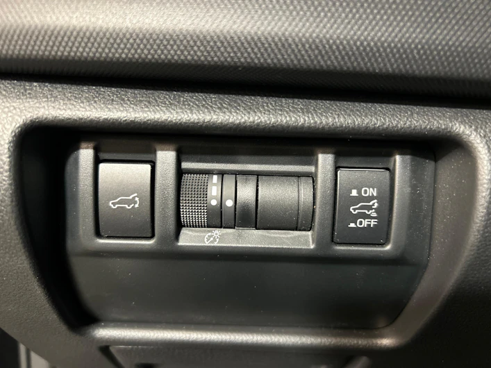 Fahrzeugbild SUBARU FORESTER