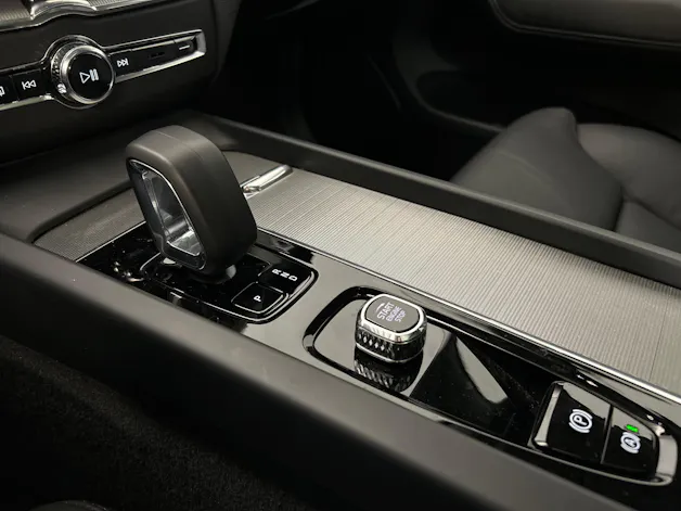VOLVO XC60 2.0 T8 TE XCENTRIC eAWD