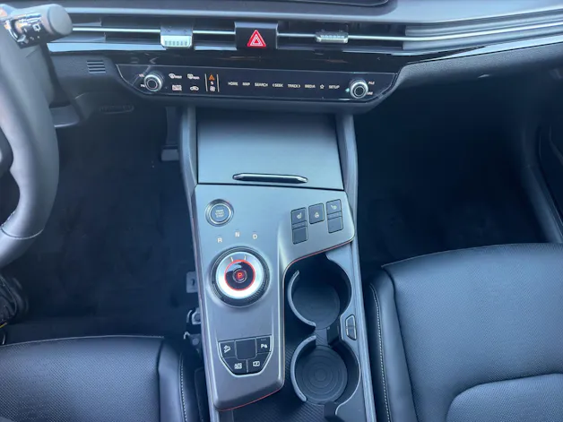 Kia Sportage 1.6 T-GDi Hybrid Black Edition / Lenkradheizung / Navigationssystem / Apple Carplay & Android Auto / Leasing-Aktion ab 0.99%