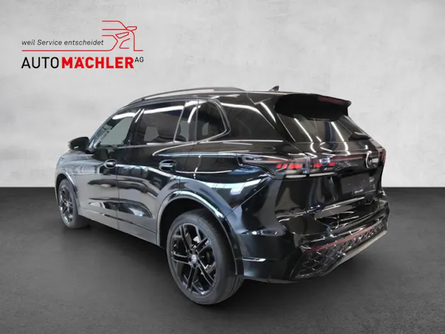 VW Tiguan 2.0 TSI R-Line Plus DSG 4motion*Black Style*5J Garantie*8-Fach Räder*Pano*AHK*