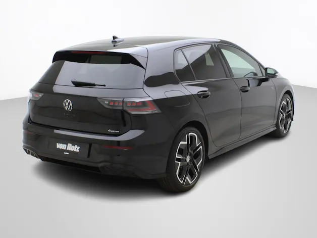VW Golf 8.5 2.0 TSI DSG R-Line Black Style 4Motion