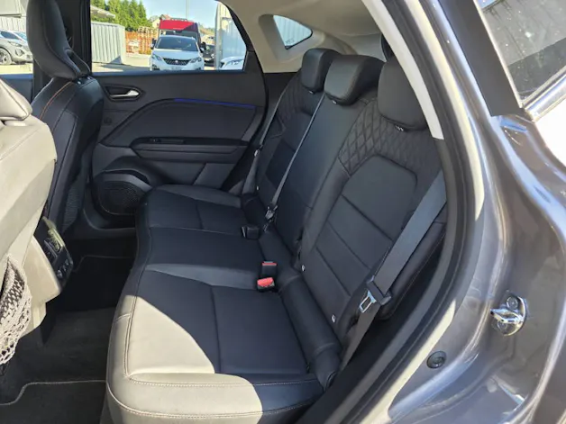 RENAULT Captur 1.3 TCe 140 Initiale EDC