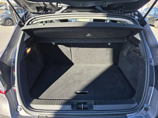 RENAULT Captur 1.3 TCe 140 Initiale EDC