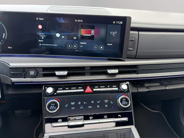 HYUNDAI Santa Fe 1.6 T-GDi HEV Calligraphy Swiss Edition